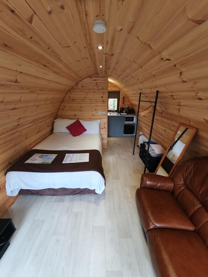 Priory Glamping Pods And Guest Accommodation Киларни Екстериор снимка