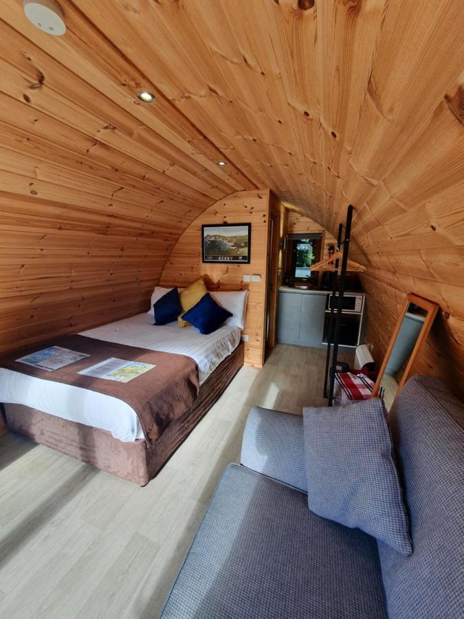 Priory Glamping Pods And Guest Accommodation Киларни Екстериор снимка