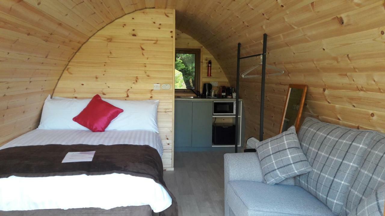 Priory Glamping Pods And Guest Accommodation Киларни Екстериор снимка